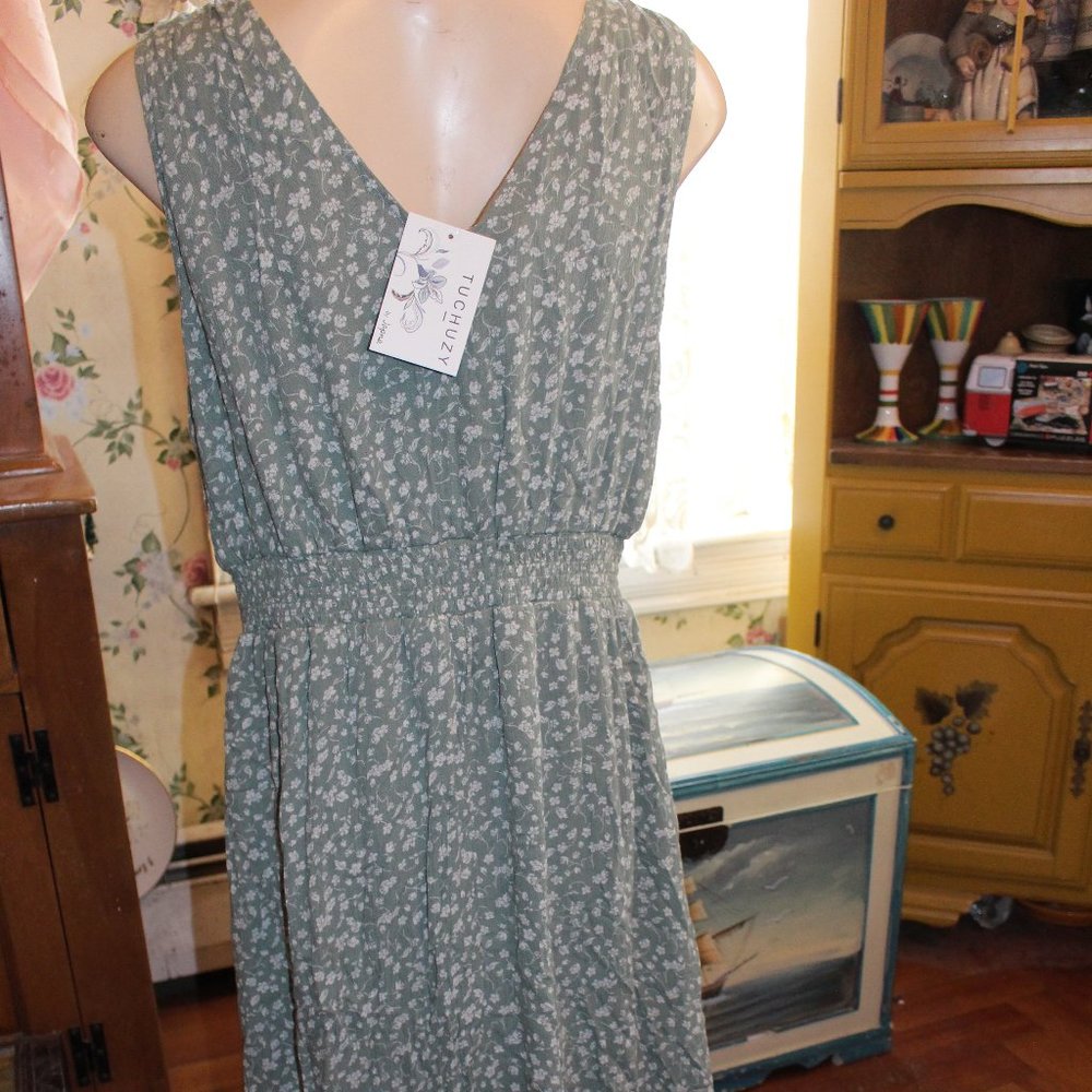 NWT Tuchuzy by Japna Floral Boho Dress Sz L Nice Summer Dress